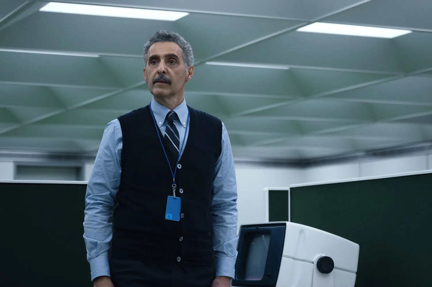 Кадр из сериала Разделение